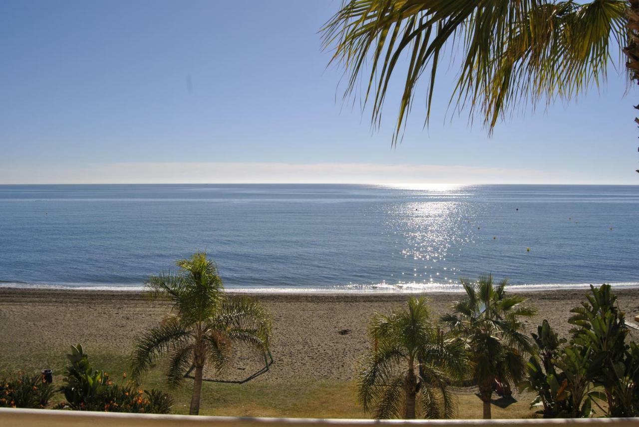 Apartamento Frente Al Mar,Primera Linea Rincon de la Victoria Exterior photo